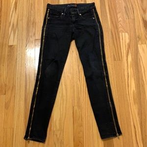 Black Guess jeans with zippers